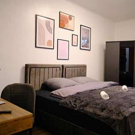 Primetime Suite Fuer 8+Kueche/Wifi Essen Exterior foto